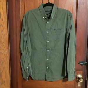 M’s Banana Republic button-up, size M